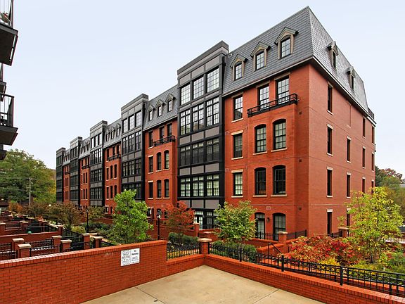 2nd image of 1610D N Queen St APT 248
