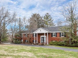 696 Dunwoodie Dr, Anderson Twp, OH 45230