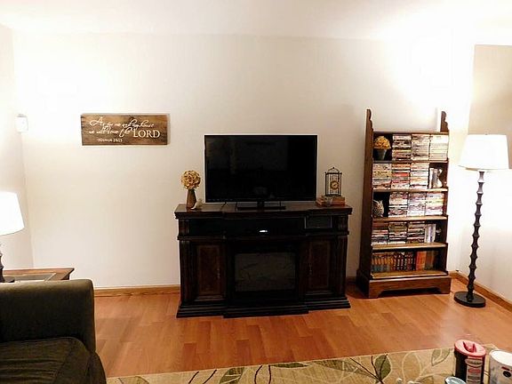 4th image of 6519 Balsam Dr