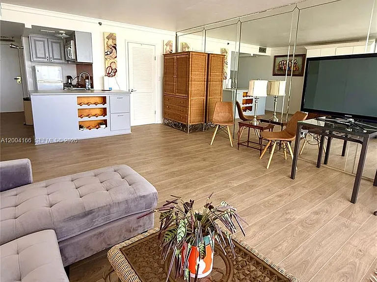 555 NE 15th St #420 — Photo 10