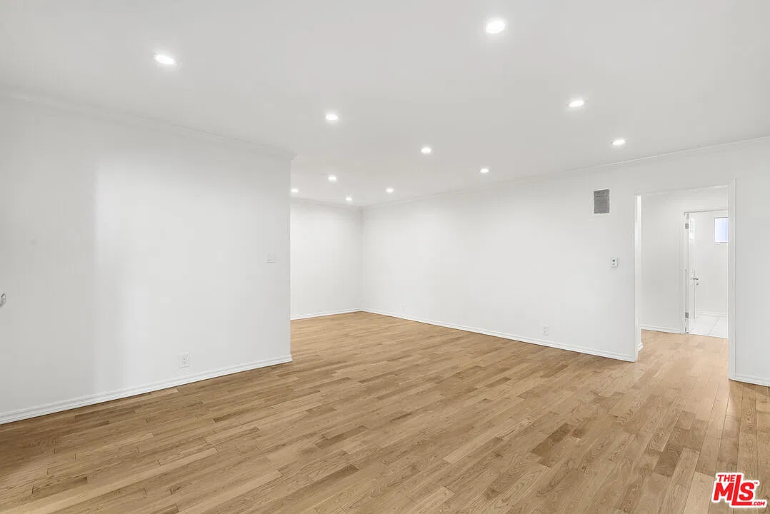 1 bed, 1.0 bath, 750 sqft, $2,695 — Photo 2