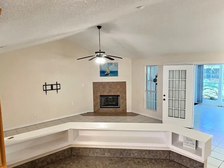 1705 Seagull Ave — Photo 9