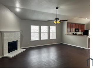 2002 Medina Dr, Forney, TX 75126