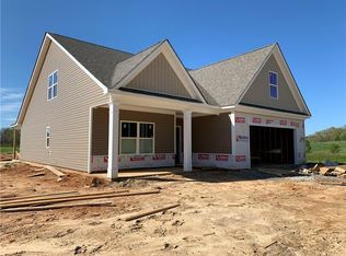 235 Burnt Hickory Ln SE, Calhoun, GA 30701