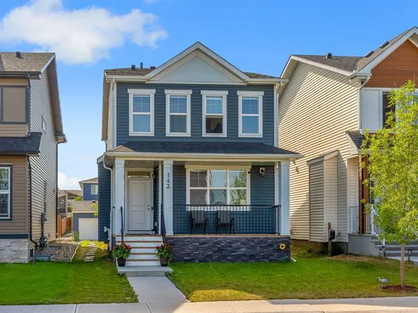 143 E Dawson Harbour Hl, Chestermere, AB T1X 2A1