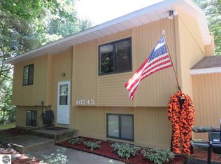 10745 Wildwood Rd, Interlochen, MI 49643