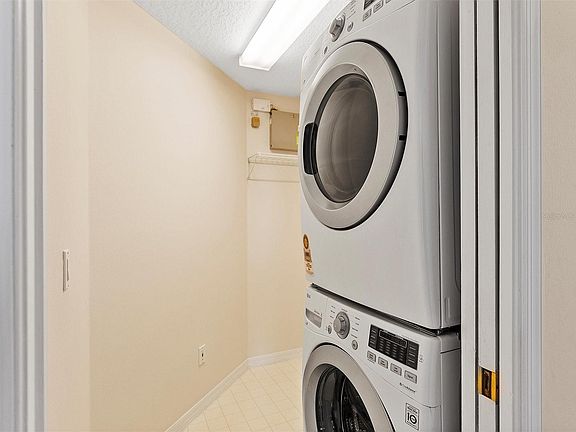 4th image of 4174 Evander Dr