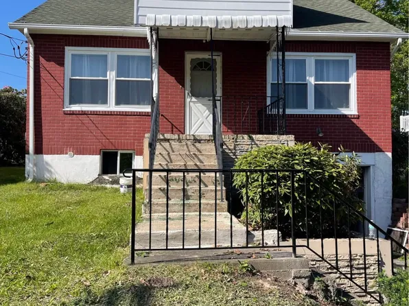 242 Bear Creek Blvd, Wilkes Barre, PA 18702