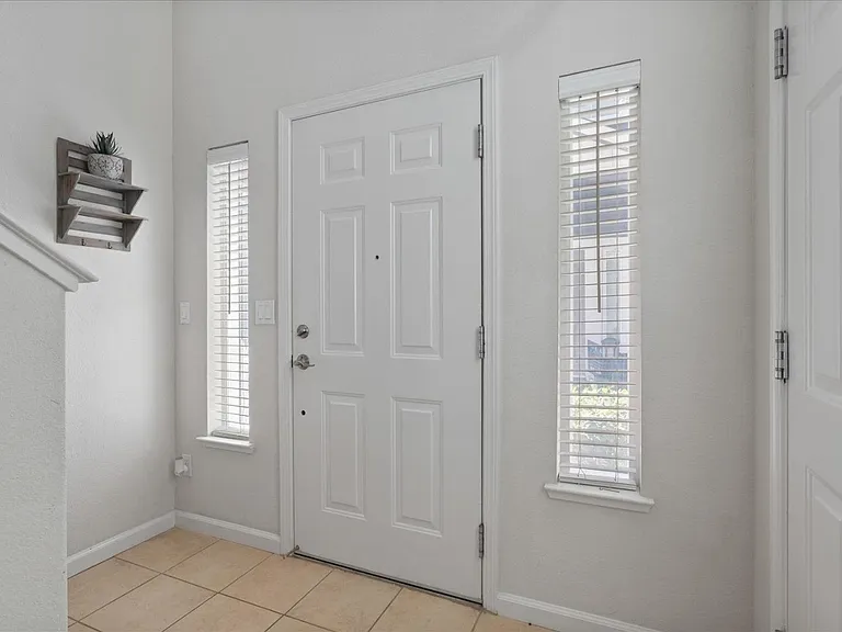 897 Alta Mar Ter — Photo 3