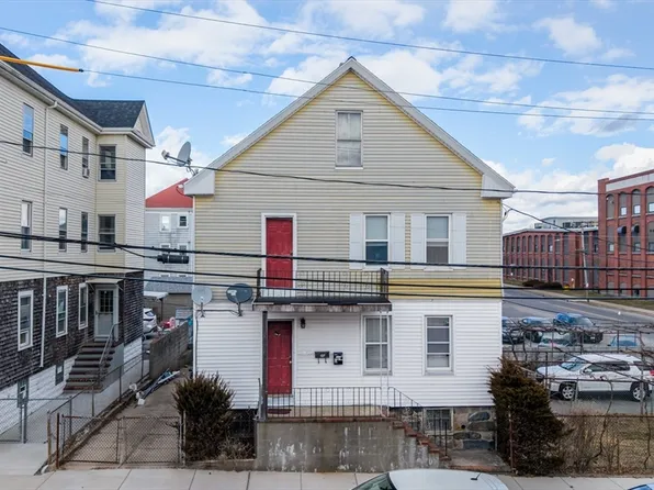 65 Hatch St, New Bedford, MA 02745