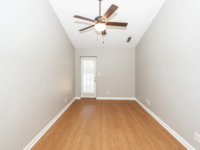 1441 Swamp Angel Ct — Photo 30