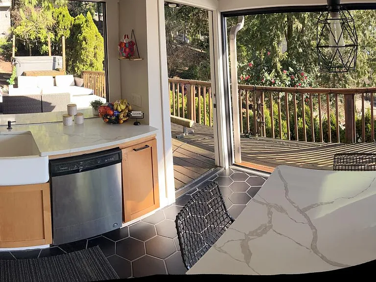 11557 Holmes Point Dr NE — Photo 11