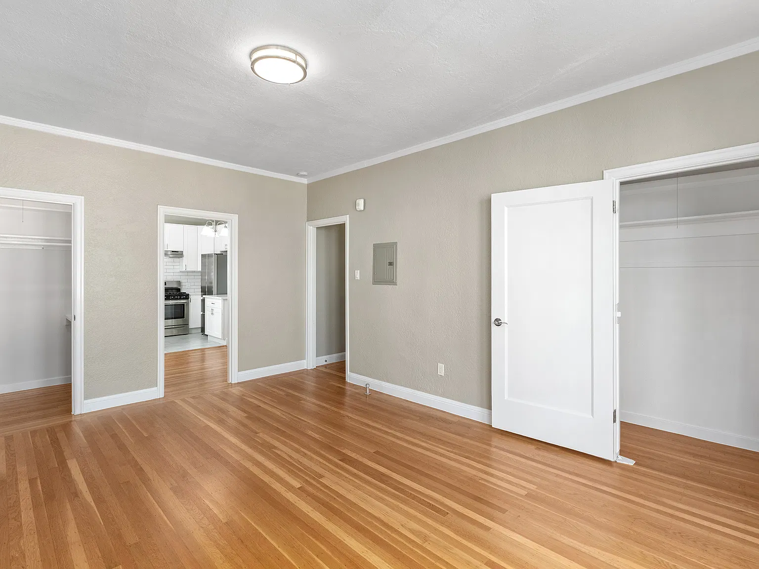 1595 Greenwich St — Photo 3