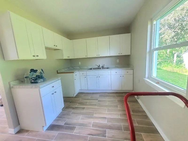 2 bed, 1.0 bath, 720 sqft, $1,175 — Photo 2