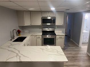512 W 142nd St, East Chicago, IN 46312