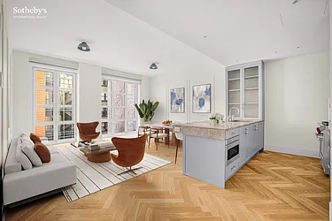 250 East 21st Street, #5F