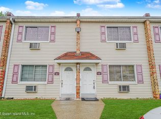 3745 Amboy Rd APT 14B, Staten Island, NY 10308