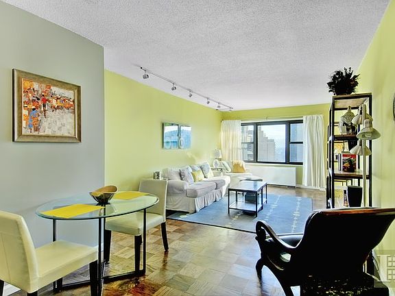 2nd image of 160 E 38th St APT 25G