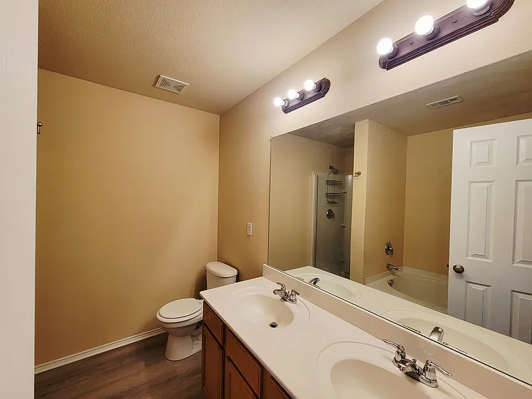 10032 Daly Dr — Photo 12