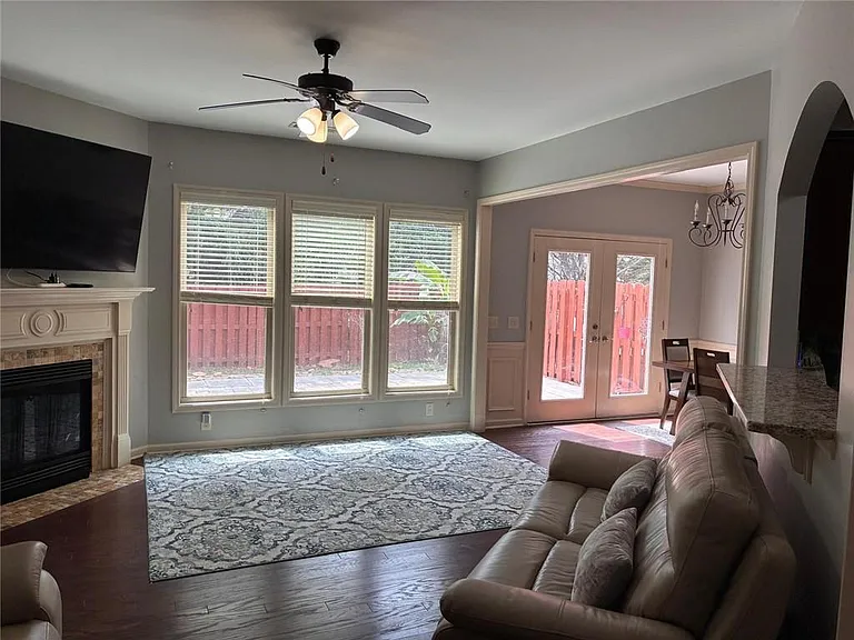 615 Township Cir — Photo 6
