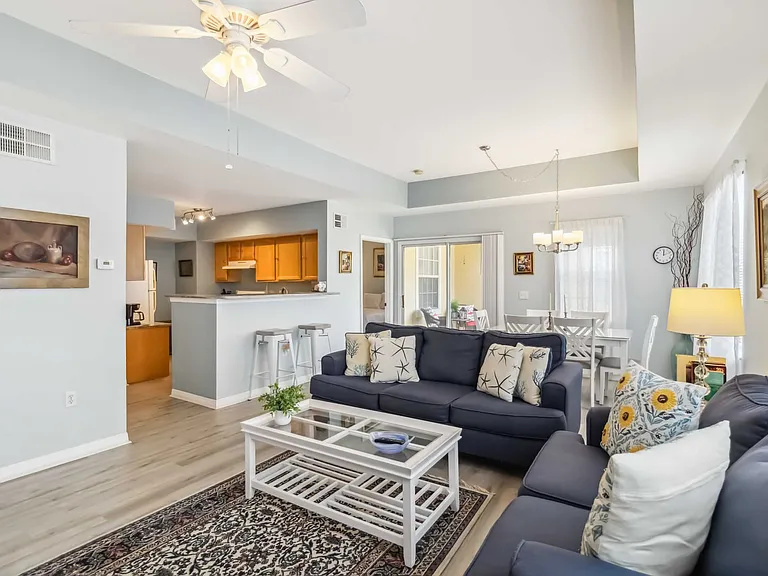 1030 Villagio Cir #203 — Photo 4