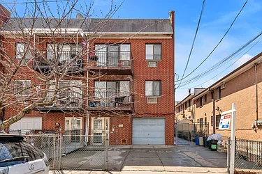 Rented by Remax 1st Choice