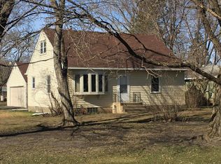 1005 90th Ave NE, Blaine, MN 55434