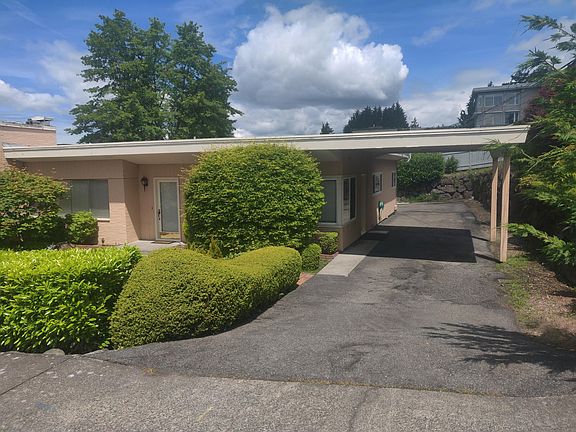 2nd image of 10108 NE 64th St