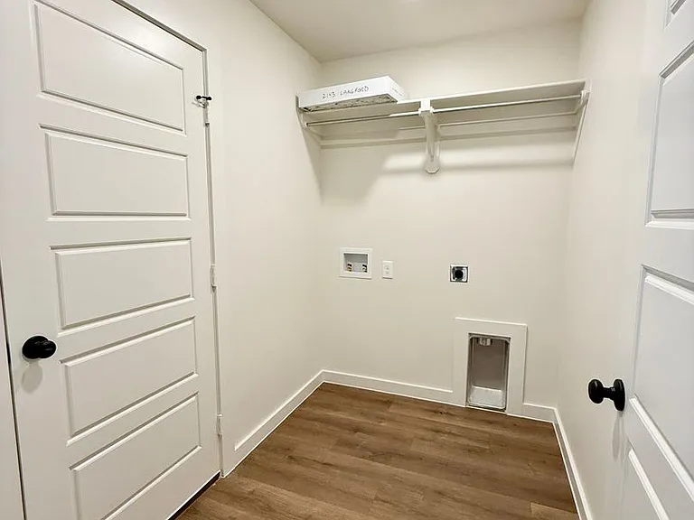 2143 Langford Ave — Photo 25