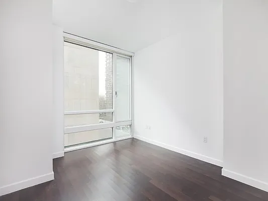 Sold by Sotheby's International Realty | media 16