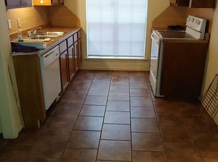 801 Scenic Dr #B, Longview, TX 75604