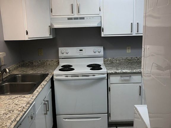5th image of 1318 Dulles Dr APT E