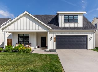 2930 Green Hills Dr, Ames, IA 50014