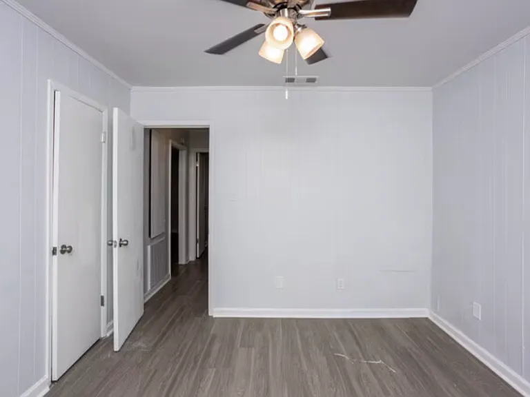 901 Friendship Dr #102 — Photo 8