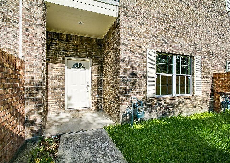 1st image of 2865 Westhollow Dr Unit 97