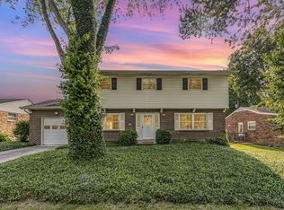 1677 Hilltree Dr, Cincinnati, OH 45255
