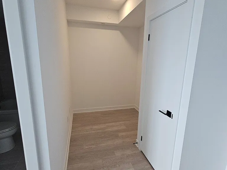 2782 Barton St E #913 — Photo 2