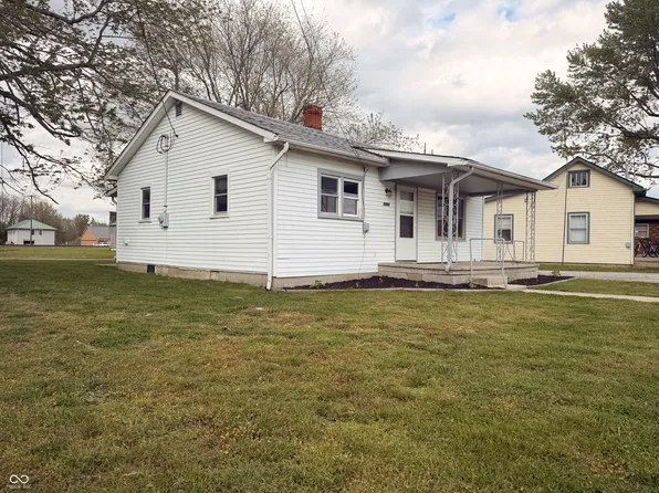 7090 W Washington St, Holton, IN 47023
