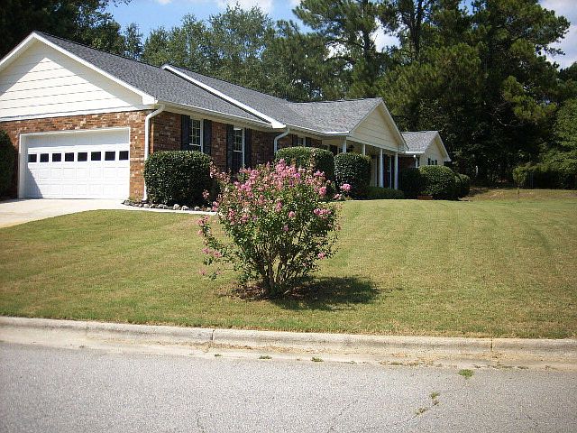 1st image of 119 Wood Creek Dr