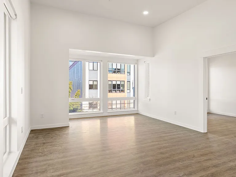 2508 SE 32nd Ave — Photo 16