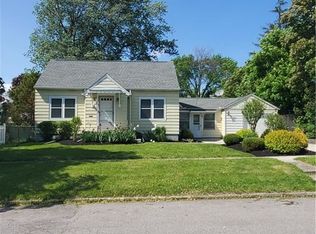 80 Aurora Dr, Buffalo, NY 14215