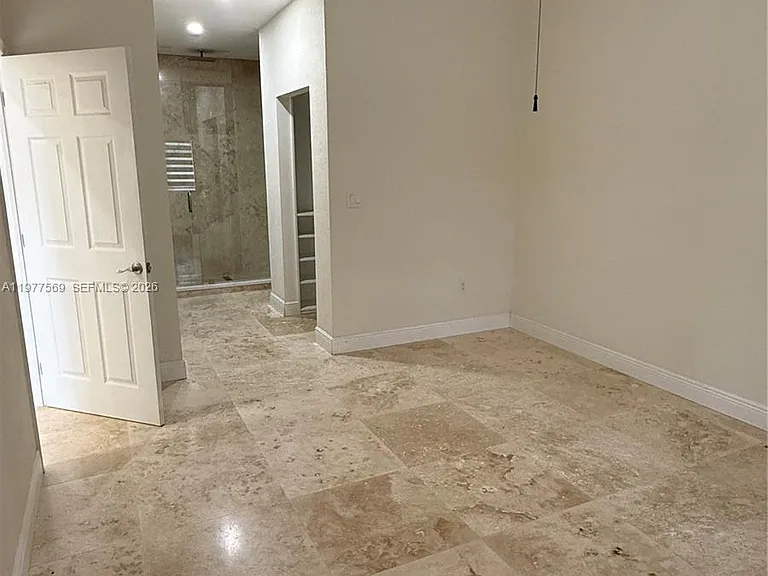 3227 NE 11th Dr #3227 — Photo 5