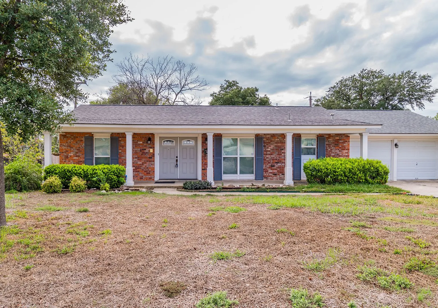 3-Bedroom In Sungate, North East Isd — Photo 2