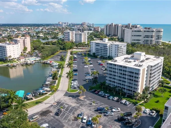 3 Bluebill AVE #808, NAPLES, FL 34108