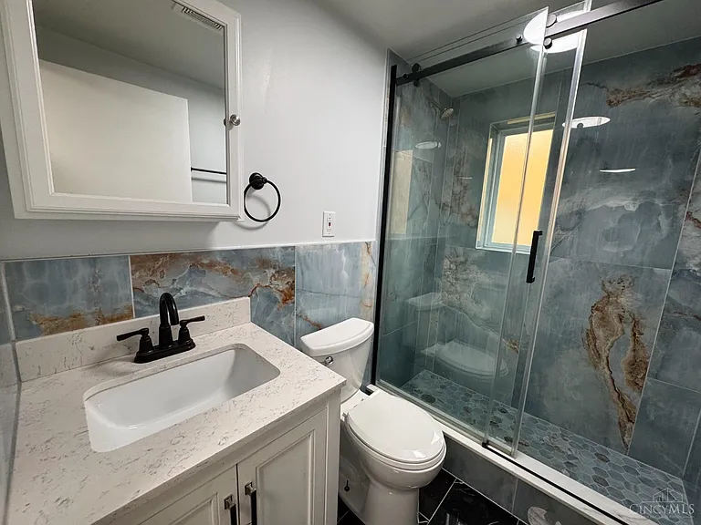 1589 Summit Rd #2 — Photo 11