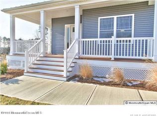 3 Grace Pl, Barnegat, NJ 08005