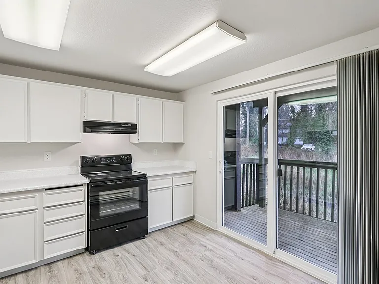Welcome Home to James Apartment Lakewood , WA — Photo 41
