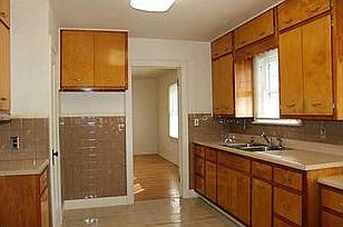 3rd image of 1814 Ellen Dr
