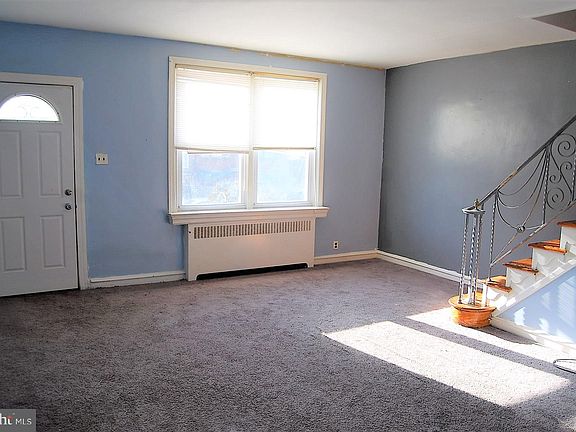 3rd image of 4543 Teesdale St