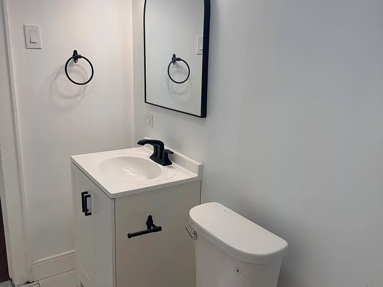 105 Bridgeport Ave #2 — Photo 11